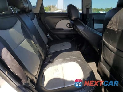 Zdjęcie 10 z 13 samochodu: 2017 KIA SOUL VIN:KNDJN2A23H7431355 - miniatura