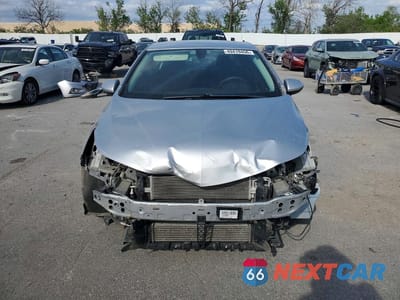 Piąte zdjęcie samochodu w środku: 2016 CHEVROLET CRUZE LT VIN:1G1BE5SM7G7275415 - miniatura