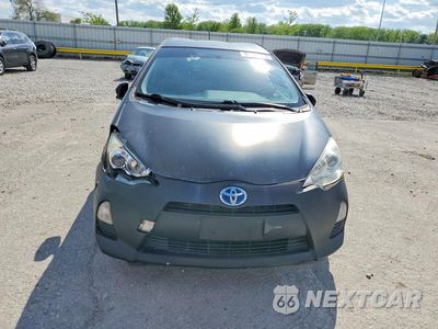 Piąte zdjęcie samochodu w środku: 2012 TOYOTA PRIUS C TWO VIN:JTDKDTB38C1511203 - miniatura