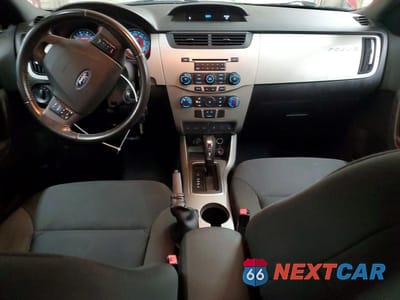 Zdjęcie 8 z 11 samochodu: 2010 FORD FOCUS SES VIN:1FAHP3GN3AW266621 - miniatura