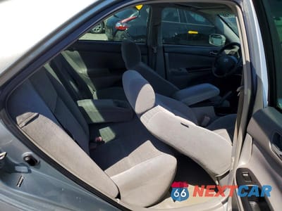 Zdjęcie 10 z 12 samochodu: 2005 TOYOTA CAMRY LE VIN:4T1BE30K35U587903 - miniatura