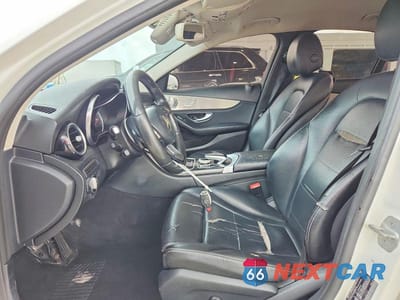 Zdjęcie 7 z 13 samochodu: 2016 MERCEDES-BENZ C 300 VIN:55SWF4JB9GU132992 - miniatura