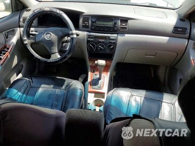 Zdjęcie 8 z 12 samochodu: 2005 TOYOTA COROLLA LE VIN:1NXBR32E45Z474120 - miniatura