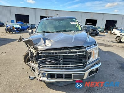 Piąte zdjęcie samochodu w środku: 2018 FORD F150 SUPERCREW VIN:1FTEW1CG9JFB19621 - miniatura