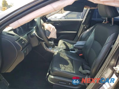 Zdjęcie 7 z 12 samochodu: 2017 HONDA ACCORD SPORT VIN:1HGCR2F52HA248436 - miniatura