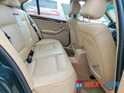 Zdjęcie 10 z 12 samochodu: 2003 BMW 325 I VIN:WBAEV33483PD57753 - miniatura