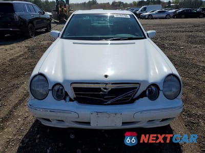 Piąte zdjęcie samochodu w środku: 2000 MERCEDES-BENZ E 320 VIN:WDBJF65J8YA971162 - miniatura