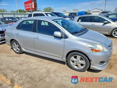 Czwarte zdjęcie samochodu z boku: 2008 TOYOTA YARIS S VIN:JTDBT903281251994 - miniatura