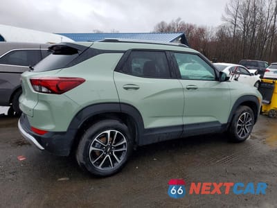 Trzecie zdjęcie samochodu z tyłu: 2025 CHEVROLET TRAILBLAZER LT VIN:KL79MRSL5SB136054 - miniatura