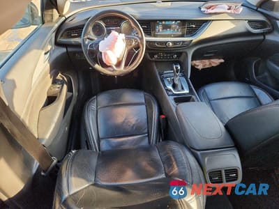 Zdjęcie 8 z 12 samochodu: 2018 BUICK REGAL TOURX PREFERRED VIN:W04GU8SX1J1109424 - miniatura