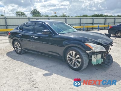 Czwarte zdjęcie samochodu z boku: 2013 INFINITI M37 BASE VIN:JN1BY1AP9DM510058 - miniatura