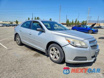 Czwarte zdjęcie samochodu z boku: 2013 CHEVROLET MALIBU LS VIN:1G11B5SA4DF353080 - miniatura