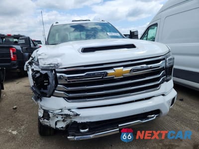 Piąte zdjęcie samochodu w środku: 2024 CHEVROLET SILVERADO K2500 HIGH COUNTRY VIN:1GC4YRE79RF215861 - miniatura