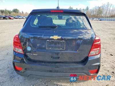 Zdjęcie 6 z 12 samochodu: 2018 CHEVROLET TRAX LS VIN:3GNCJNSB2JL321426 - miniatura