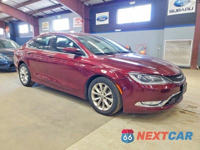 Czwarte zdjęcie samochodu z boku: 2015 CHRYSLER 200 C VIN:1C3CCCCG0FN519841 - miniatura
