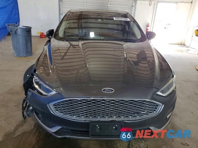 Piąte zdjęcie samochodu w środku: 2020 FORD FUSION TITANIUM VIN:3FA6P0RU6LR182096 - miniatura
