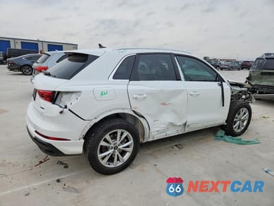 Trzecie zdjęcie samochodu z tyłu: 2025 AUDI Q3 PREMIUM S LINE 45 VIN:WA1DECF31S1081734 - miniatura