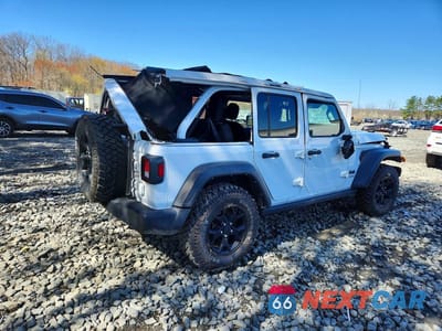 Trzecie zdjęcie samochodu z tyłu: 2021 JEEP WRANGLER UNLIMITED SPORT VIN:1C4HJXDG6MW784638 - miniatura