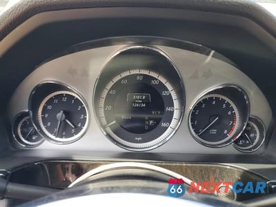 Zdjęcie 9 z 12 samochodu: 2013 MERCEDES-BENZ E 350 4MATIC VIN:WDDHF8JB8DA733354 - miniatura