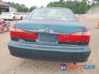 Zdjęcie 6 z 12 samochodu: 1999 HONDA ACCORD LX VIN:1HGCG5647XA102871 - miniatura