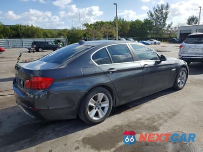 Trzecie zdjęcie samochodu z tyłu: 2011 BMW 528 I VIN:WBAFR1C5XBC260529 - miniatura