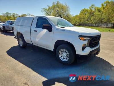 Czwarte zdjęcie samochodu z boku: 2023 CHEVROLET SILVERADO C1500 VIN:3GCNAAEK5PG346649 - miniatura