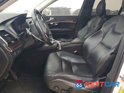 Zdjęcie 7 z 13 samochodu: 2016 VOLVO XC90 T6 VIN:YV4A22PK1G1051042 - miniatura