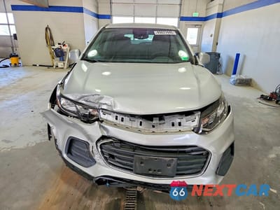 Piąte zdjęcie samochodu w środku: 2020 CHEVROLET TRAX LS VIN:KL7CJKSB2LB038131 - miniatura