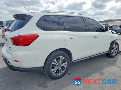 Trzecie zdjęcie samochodu z tyłu: 2018 NISSAN PATHFINDER SV VIN:5N1DR2MM9JC671114 - miniatura
