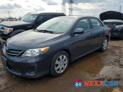 2013 TOYOTA COROLLA LE 2T1BU4EE5DC085969 - główne zdjęcie licytacji z USA - miniatura