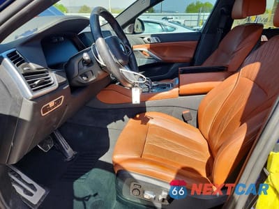 Zdjęcie 7 z 14 samochodu: 2022 BMW X6 M50I VIN:5UXCY8C04N9J15072 - miniatura