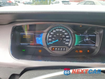 Zdjęcie 9 z 12 samochodu: 2013 FORD TAURUS SHO VIN:1FAHP2KT4DG127466 - miniatura