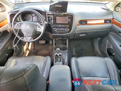 Zdjęcie 8 z 13 samochodu: 2014 MITSUBISHI OUTLANDER SE VIN:JA4AD3A35EZ003332 - miniatura