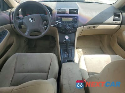 Zdjęcie 8 z 11 samochodu: 2003 HONDA ACCORD LX VIN:1HGCM56473A139339 - miniatura