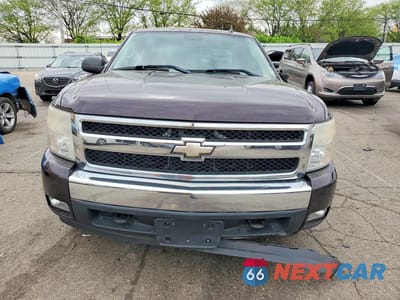 Piąte zdjęcie samochodu w środku: 2008 CHEVROLET SILVERADO K1500 VIN:2GCEK190481192712 - miniatura