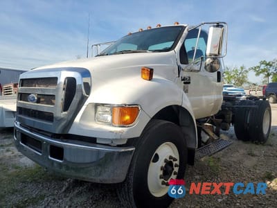 Zdjęcie 9 z 10 samochodu: 2005 FORD F750 SUPER - DELIVERY TRUCK VIN:3FRXF75S25V171527 - miniatura