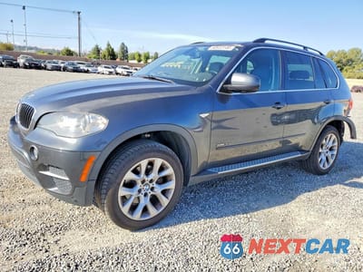 2013 BMW X5 XDRIVE35I 5UXZV4C55D0B10976 - główne zdjęcie licytacji z USA - miniatura