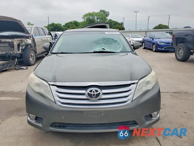 Piąte zdjęcie samochodu w środku: 2011 TOYOTA AVALON BASE VIN:4T1BK3DBXBU420971 - miniatura