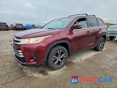 2017 TOYOTA HIGHLANDER LE 5TDZZRFHXHS209754 - główne zdjęcie licytacji z USA - miniatura