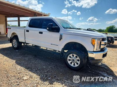 Czwarte zdjęcie samochodu z boku: 2017 FORD F250 SUPER DUTY VIN:1FT7W2BT1HED69903 - miniatura