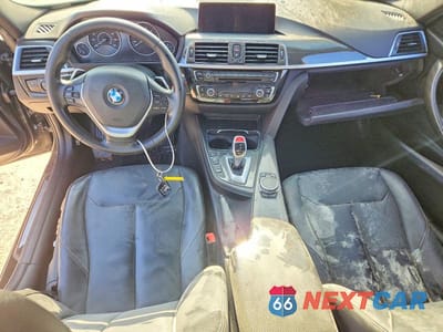 Zdjęcie 8 z 12 samochodu: 2017 BMW 330 I VIN:WBA8B9G55HNU50175 - miniatura