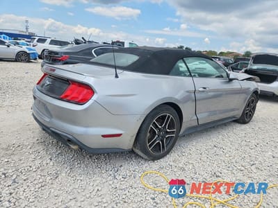 Trzecie zdjęcie samochodu z tyłu: 2020 FORD MUSTANG VIN:1FATP8UH4L5101238 - miniatura