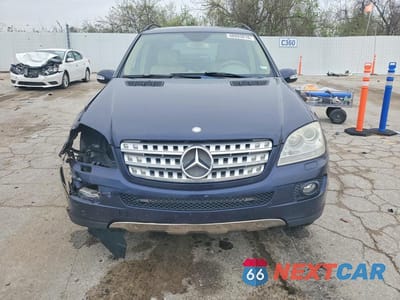 Piąte zdjęcie samochodu w środku: 2007 MERCEDES-BENZ ML 350 VIN:4JGBB86E57A156104 - miniatura