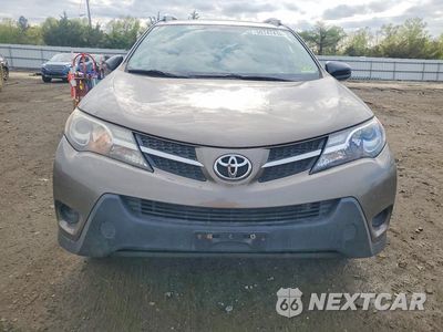 Piąte zdjęcie samochodu w środku: 2015 TOYOTA RAV4 LE VIN:JTMBFREV8FD116323 - miniatura
