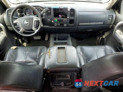 Zdjęcie 8 z 11 samochodu: 2008 CHEVROLET SILVERADO K1500 VIN:2GCEK133881171154 - miniatura