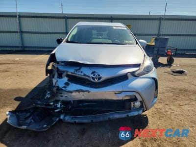Piąte zdjęcie samochodu w środku: 2015 TOYOTA PRIUS V FIVE VIN:JTDZN3EU3FJ038802 - miniatura