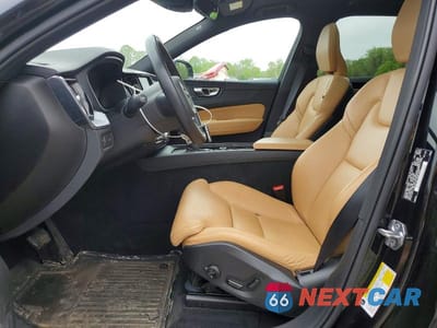 Zdjęcie 7 z 13 samochodu: 2019 VOLVO XC60 T6 VIN:YV4A22RKXK1391246 - miniatura