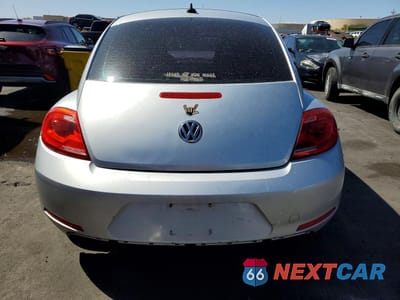 Zdjęcie 6 z 12 samochodu: 2013 VOLKSWAGEN BEETLE VIN:3VWJP7AT0DM604486 - miniatura