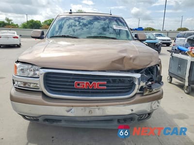 Piąte zdjęcie samochodu w środku: 2003 GMC YUKON VIN:1GKEC13Z73R123795 - miniatura