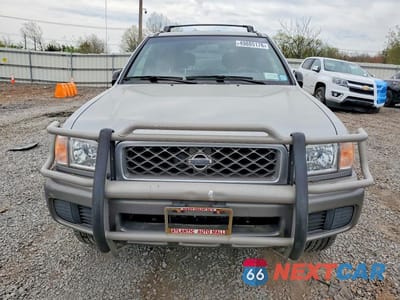 Piąte zdjęcie samochodu w środku: 1999 NISSAN PATHFINDER XE VIN:JN8AR07Y2XW352420 - miniatura